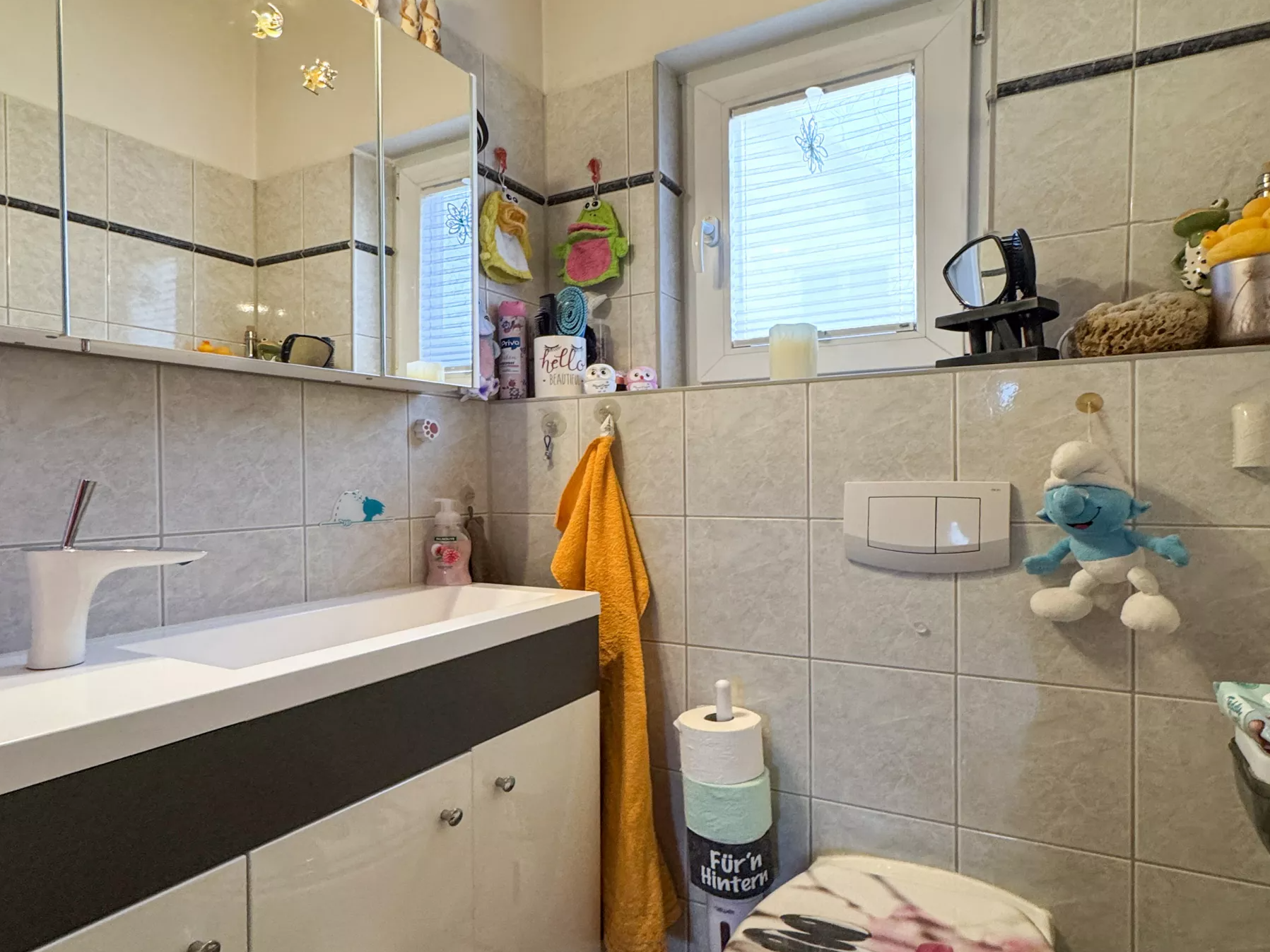 Gäste-WC im Erdgeschoss des Einfamilienhauses in Berlin-Falkenberg